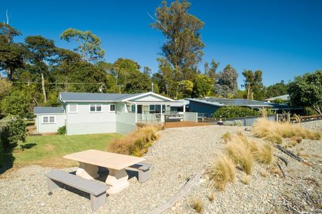 Photo of property in 190 Stafford Drive, Ruby Bay, Mapua, 7005