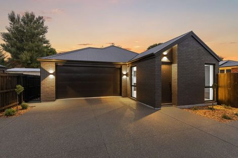 Photo of property in 2/123 Kennedys Bush Road, Halswell, Christchurch, 8025