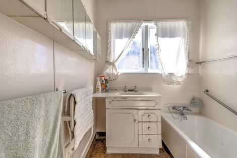 Photo of property in 98 Mahoe Street, Melville, Hamilton, 3206