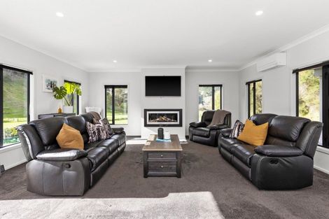 Photo of property in 16 Seafield Road, Eskdale, Napier, 4182