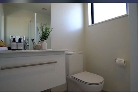 Photo of property in 2/102 Creyke Road, Ilam, Christchurch, 8041