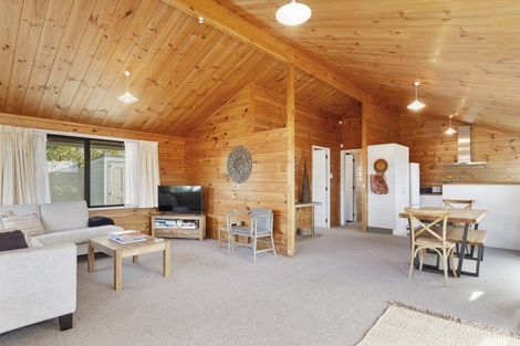 Photo of property in 88 Oceanview Road, Mount Maunganui, 3116