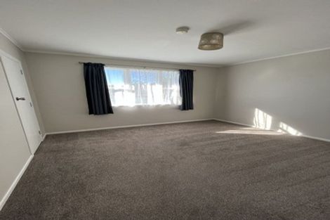 Photo of property in 18 Aronui Terrace, Kelston, Auckland, 0602