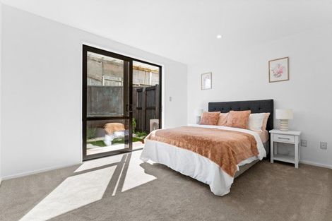 Photo of property in 6/18 Sylvan Crescent, Te Atatu South, Auckland, 0610