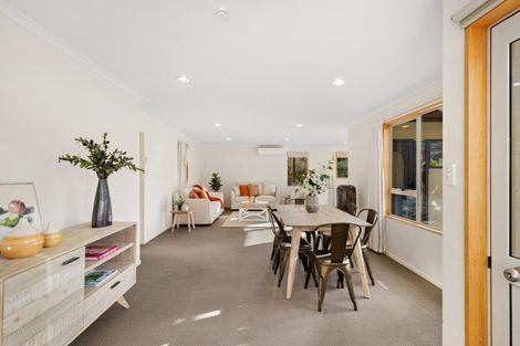 Photo of property in 32 Copper Beech Avenue, Frankton, Queenstown, 9300