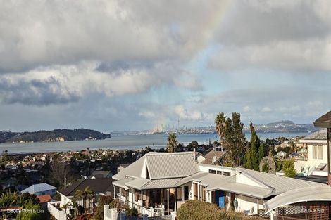 Photo of property in 26 Luckens Road, West Harbour, Auckland, 0618