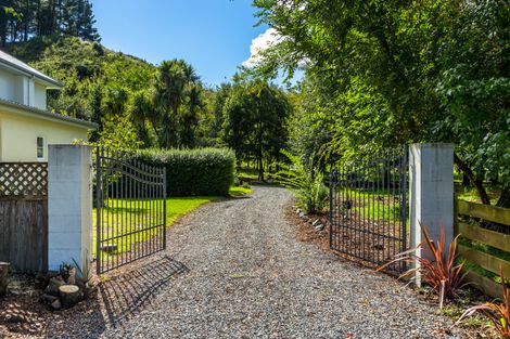 Photo of property in 1 Davison Road, Rotherham, 7379