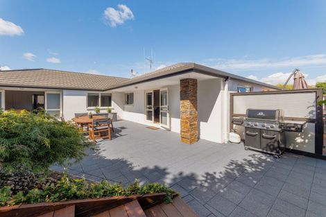 Photo of property in 15 Acornia Close, Ohauiti, Tauranga, 3112