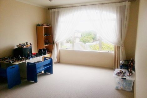 Photo of property in 4 Tsar Court, Flat Bush, Auckland, 2016