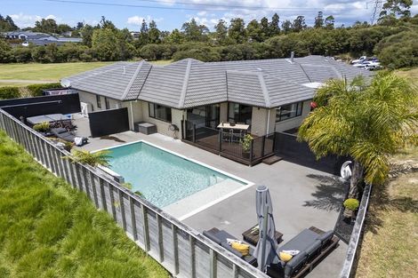 Photo of property in 17 Wautaiti Drive, Riverhead, 0820