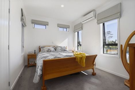 Photo of property in 1/2 Shakespeare Avenue, Enderley, Hamilton, 3214