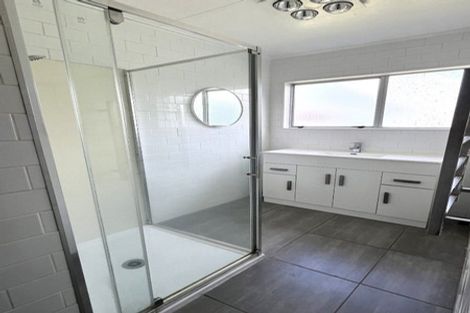 Photo of property in 20 Moore Crescent, Carterton, 5713