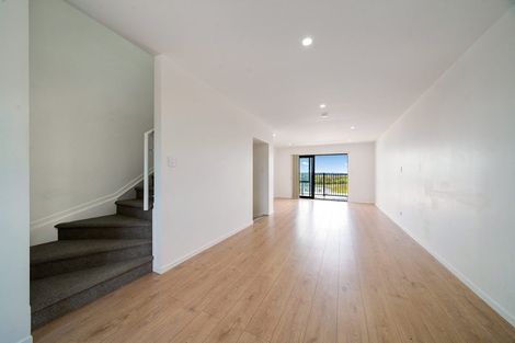 Photo of property in 5 Mataitai Road, Hobsonville, Auckland, 0618