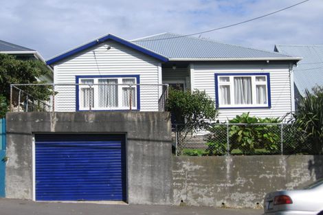 Photo of property in 70 Russell Terrace, Berhampore, Wellington, 6023