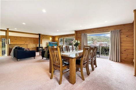Photo of property in 31 Angela Place, Kinloch, Taupo, 3377