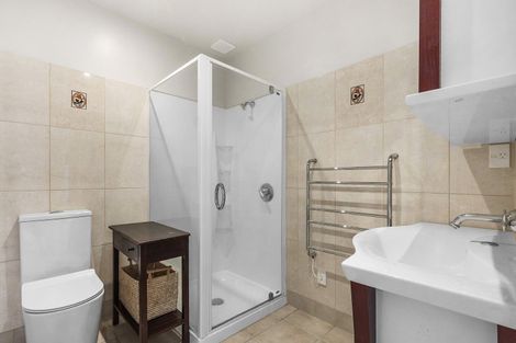 Photo of property in 36 Sutherland Crescent, Melrose, Wellington, 6023