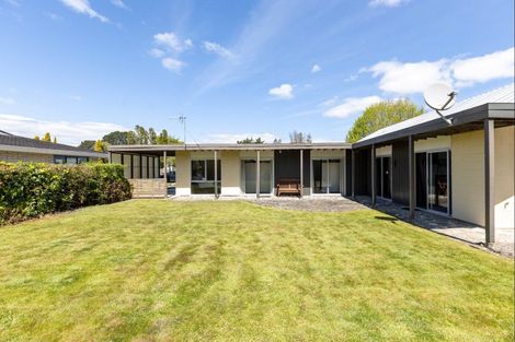 Photo of property in 17 Opawa Place, Terrace End, Palmerston North, 4410