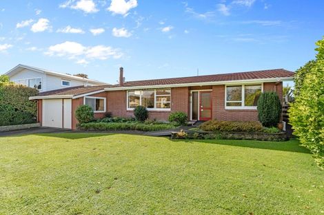 Photo of property in 82 Manu Crescent, Upper Vogeltown, New Plymouth, 4310