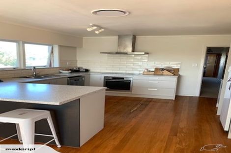 Photo of property in 17 Margaret Place, Milford, Auckland, 0620