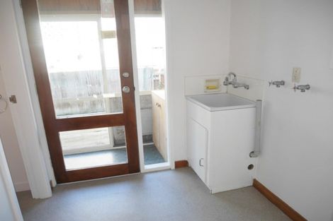 Photo of property in 32 Raekura Place, Redcliffs, Christchurch, 8081