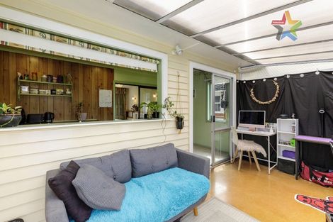 Photo of property in 337 George Street, Stokes Valley, Lower Hutt, 5019