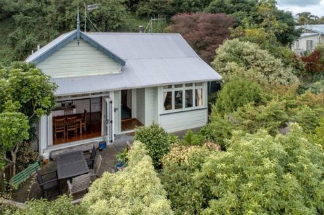 Photo of property in 79 Milton Road, Bluff Hill, Napier, 4110
