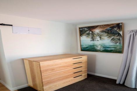 Photo of property in 197 Sutherland Road, Lyall Bay, Wellington, 6022