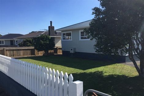 Photo of property in 7 Clyde Street, Ferndale, New Plymouth, 4310