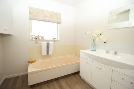 Photo of property in 4/479 Main South Road, Hornby, Christchurch, 8042