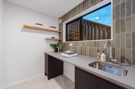 Photo of property in 187 Te Oneroa Way, Long Bay, Auckland, 0630