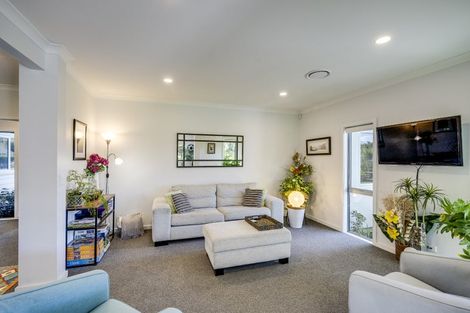 Photo of property in 73 Mcelwee Street, Jervoistown, Napier, 4112