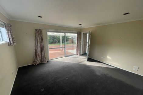 Photo of property in 215 Parklands Avenue, Bell Block, New Plymouth, 4312