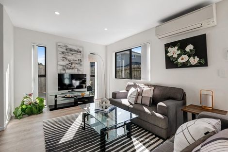 Photo of property in 4 William Bayes Place, Red Beach, 0932