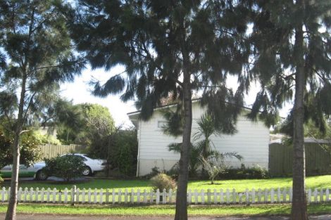 Photo of property in 70 Archmillen Avenue, Pakuranga Heights, Auckland, 2010