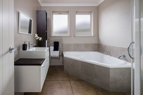 Photo of property in 46 Palliser Drive, Huntington, Hamilton, 3210