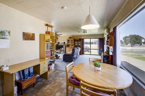 Photo of property in 20-22 Freyberg Avenue, Tamatea, Napier, 4112