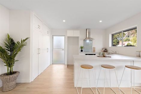 Photo of property in 2 Hythe Lane, Saint Martins, Christchurch, 8022