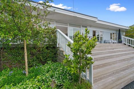 Photo of property in 9 Wendell Place, Greenlane, Auckland, 1061