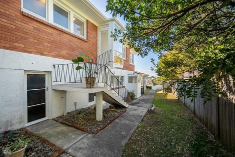 Photo of property in 3/7 Onepoto Road, Hauraki, Auckland, 0622