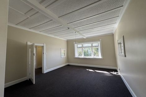 Photo of property in 36 Kenilworth Street, Waipawa, 4210