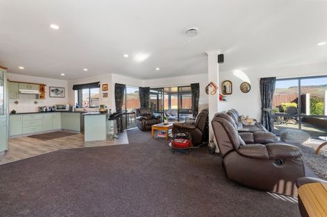 Photo of property in 90 Rimuvale Street, Pukehangi, Rotorua, 3015