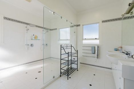 Photo of property in 170 Foster Road, Temple View, Hamilton, 3290