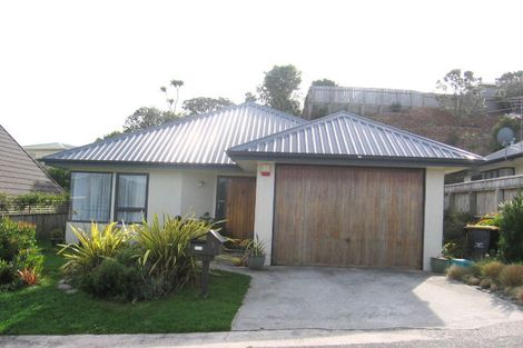 Photo of property in 3 Peter Button Place, Johnsonville, Wellington, 6037