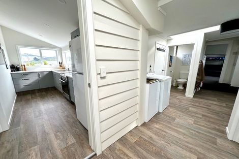 Photo of property in 32 Esplanade, Kaka Point, Balclutha, 9271