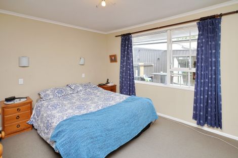 Photo of property in 9a Quinton Place, Bishopdale, Christchurch, 8053