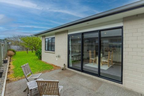 Photo of property in 83 Kotuku Drive, Paraparaumu Beach, Paraparaumu, 5032
