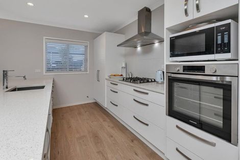 Photo of property in 80 One Tree Point Road, One Tree Point, 0118