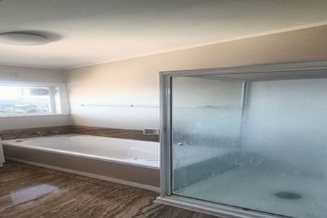 Photo of property in 120 Nicholson Road, Khandallah, Wellington, 6035