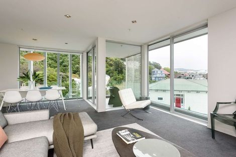 Photo of property in Alto Apartments, 2a/22 Telford Terrace, Oriental Bay, Wellington, 6011