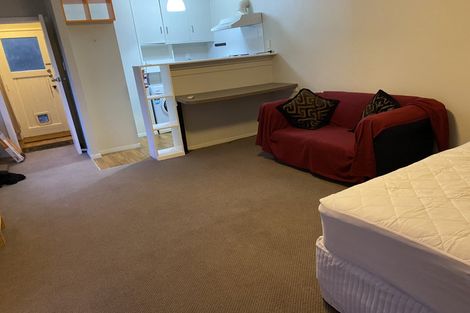 Photo of property in 70 Homebush Road, Khandallah, Wellington, 6035